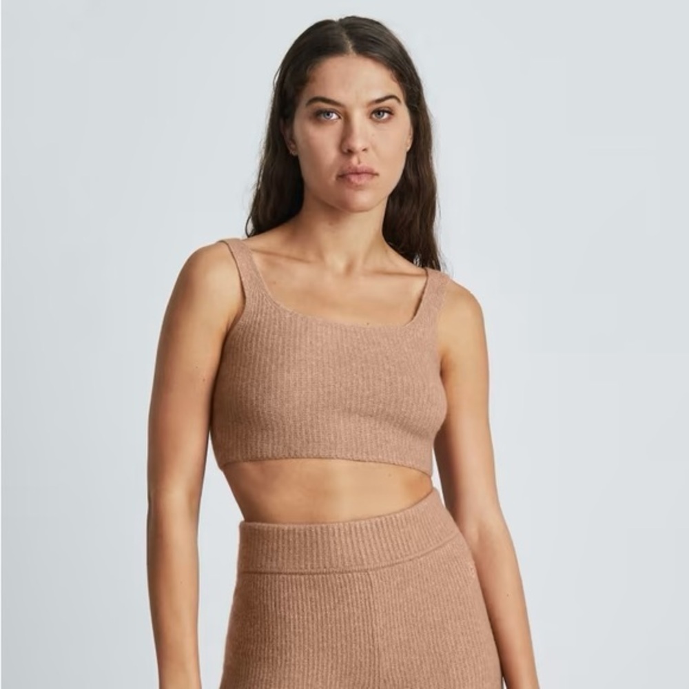 NWT Everlane The Cozy Stretch Tank Cropped Wool blend in Carmel size medium